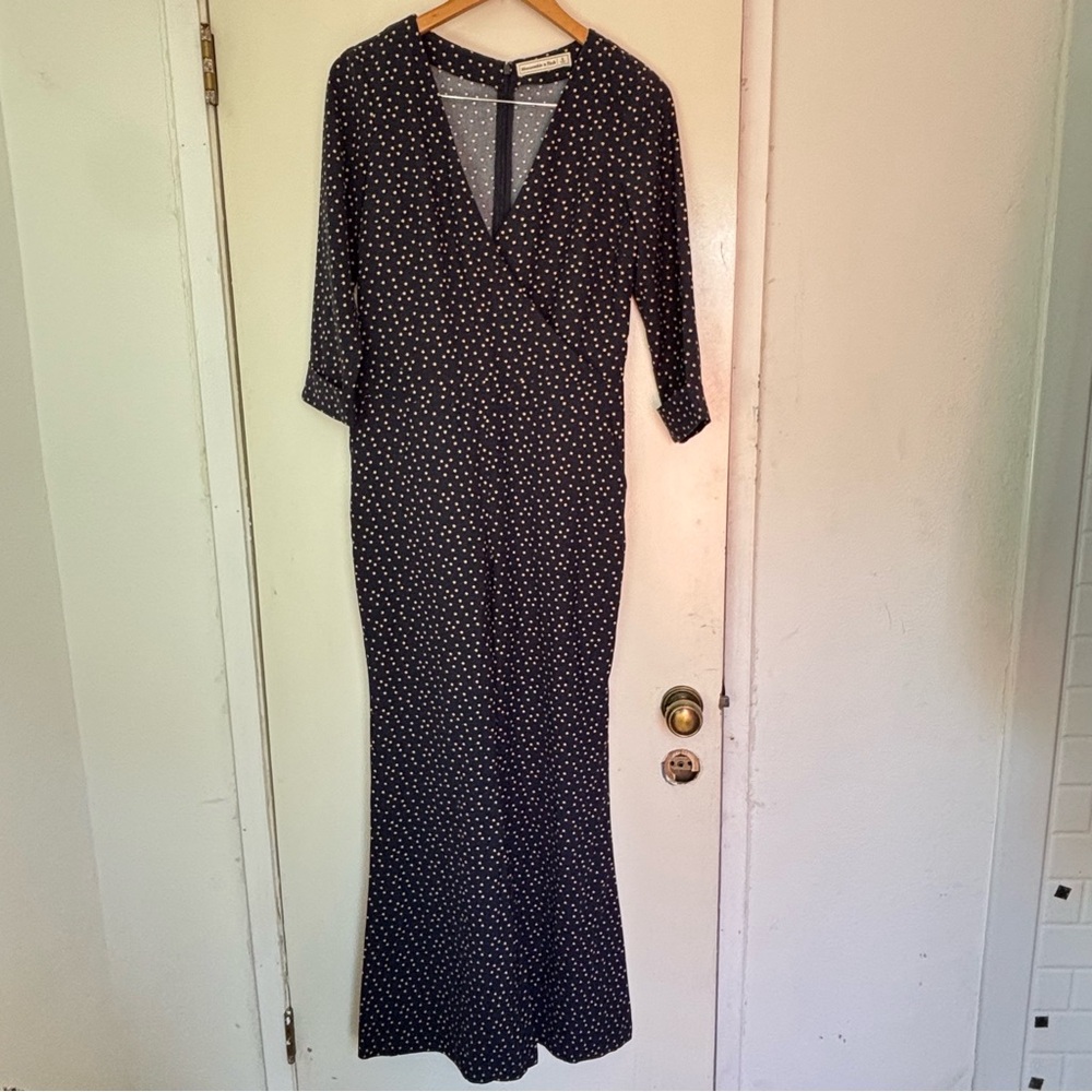 Abercrombie & Fitch Black and White Long Sleeve Dress